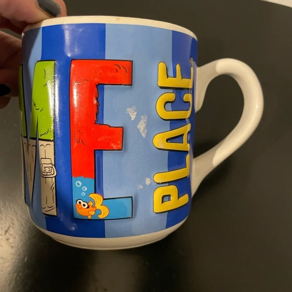 Sesame Street Vintage 2004 mug. Bert, Ernie, Cookie Monster and more!